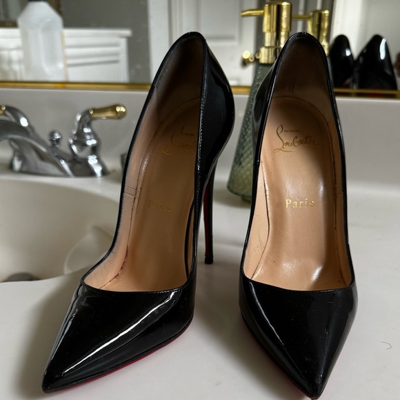 Christian louboutin patent leather so Kate 120mm pumps with red rubber sole. - Picture 2 of 3